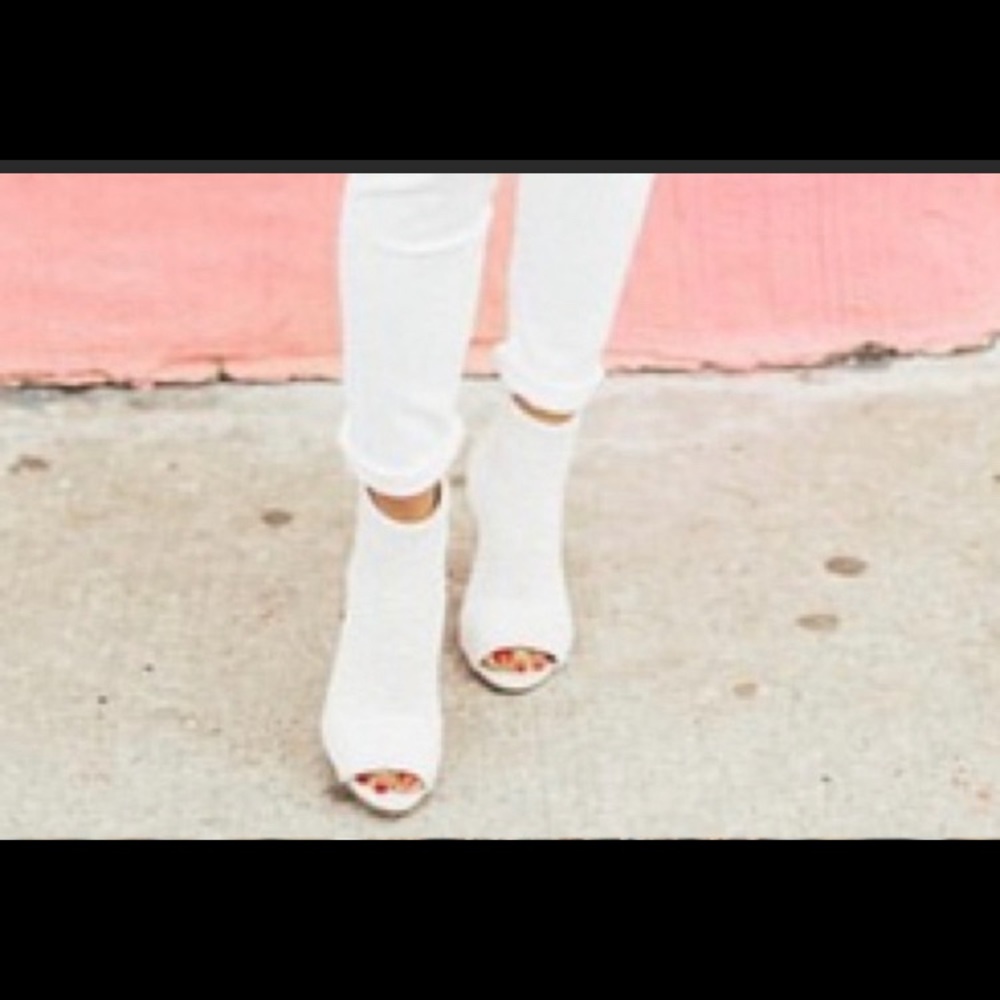 Avec Les Filles Womens Mariah Sock Bootie